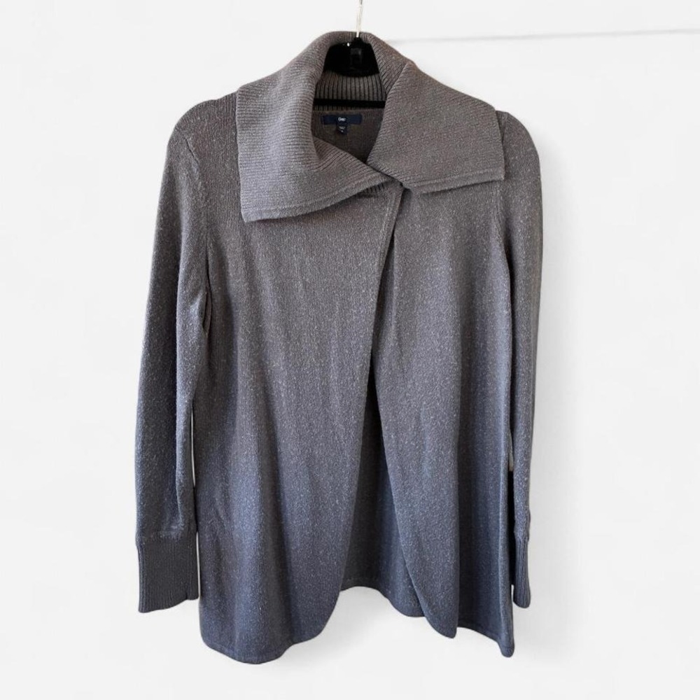 Gap Cape Style Cardigan - grey long sleeve button up‎